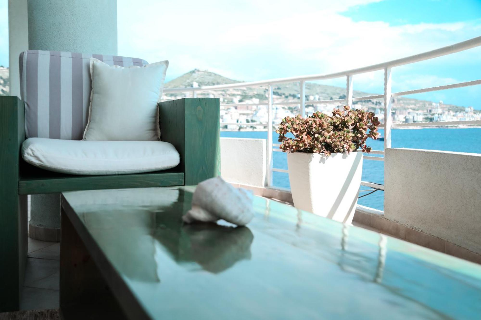 Limani Luxury Apartments Beachfront Sarandë Esterno foto