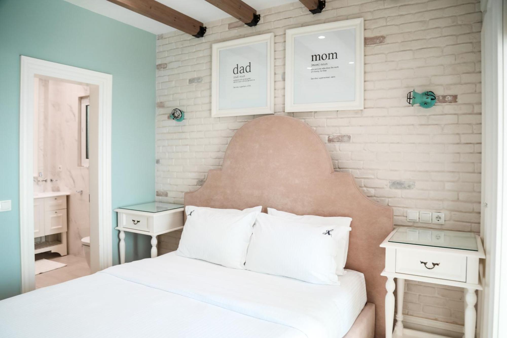 Limani Luxury Apartments Beachfront Sarandë Esterno foto