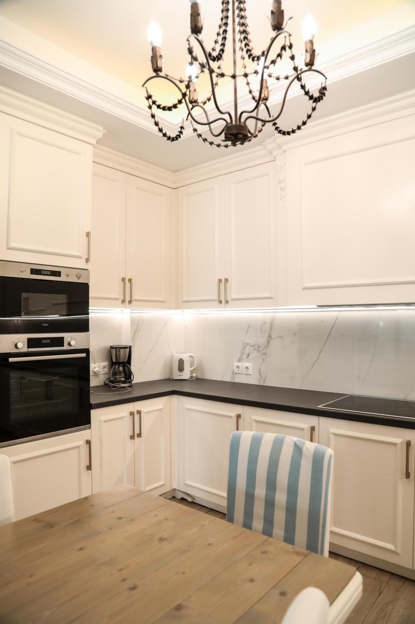 Limani Luxury Apartments Beachfront Sarandë Esterno foto